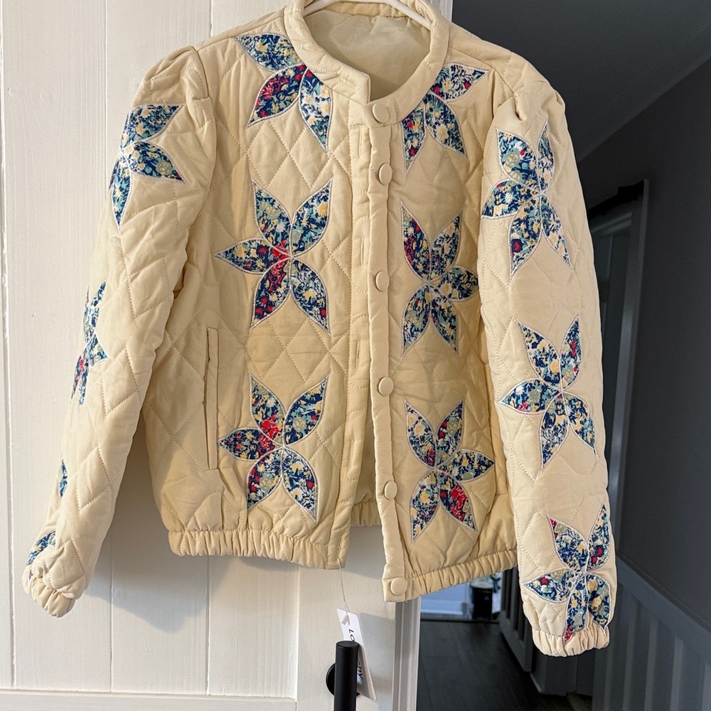 Floral Quilted Women's Jacket - Cream